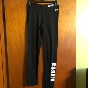 GUC Nike Pro leggings